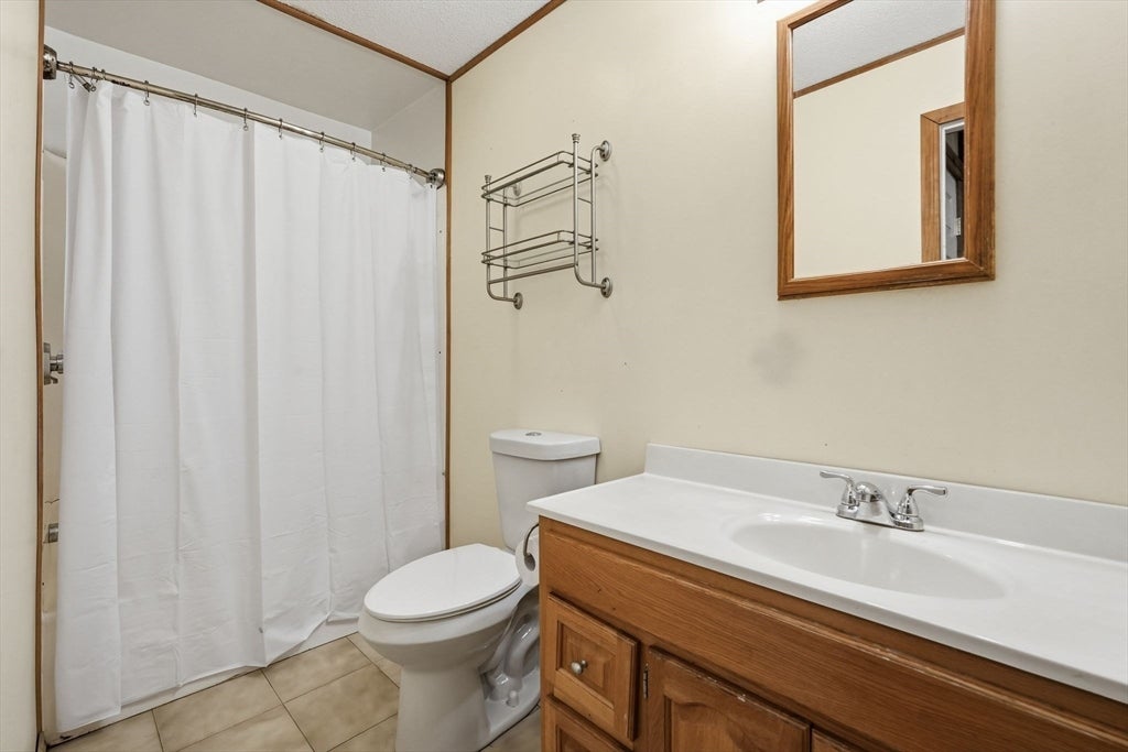 33 Baltimore Ave, Chicopee, MA, 33 Baltimore Ave, Chicopee, MA Photo #19
