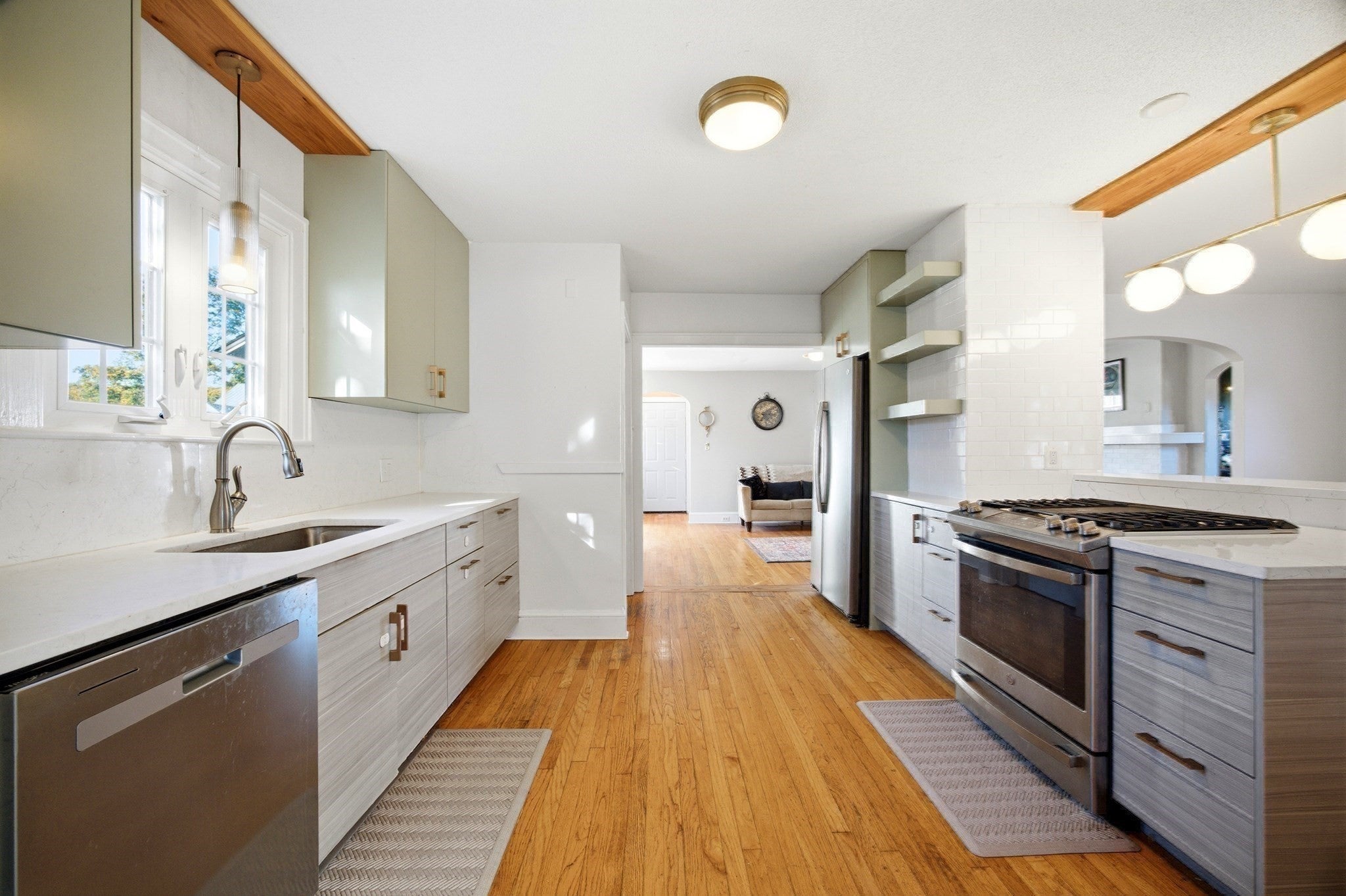 98 Pinehurst Rd