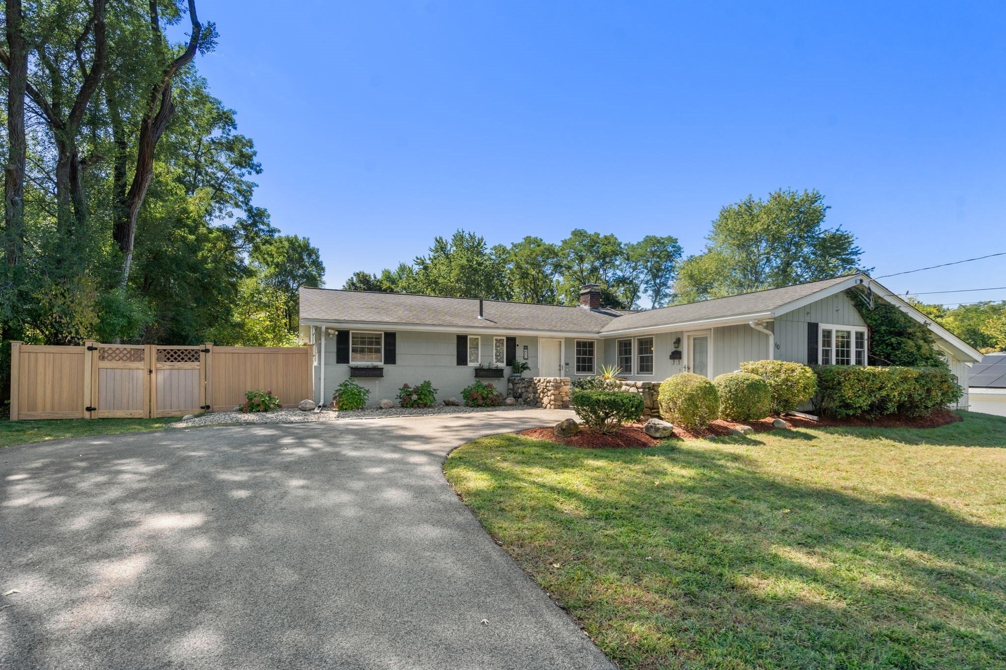 60 Eaton Rd, Framingham, MA Photo #2