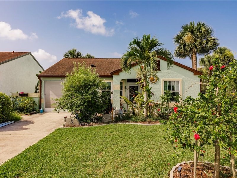 1244 Corktree E