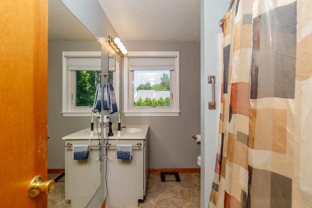 132 Briar Way #132, Greenfield, MA, 132 Briar Way #132, Greenfield, MA Photo #11
