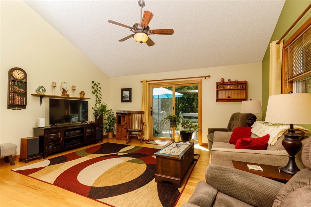 132 Briar Way #132, Greenfield, MA, 132 Briar Way #132, Greenfield, MA Photo #5