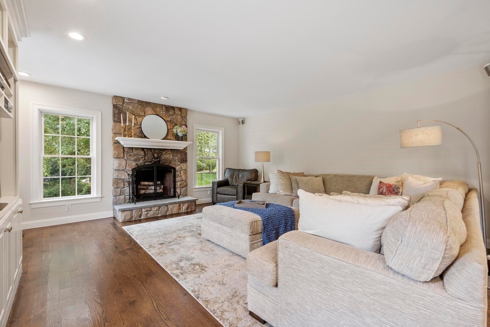 35 Sandy Ridge Road, Sterling, MA Photo #9
