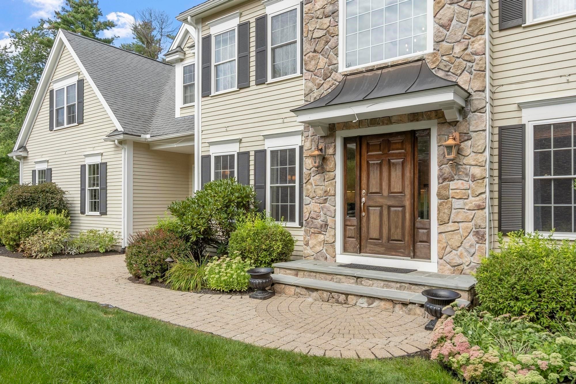 35 Sandy Ridge Road, Sterling, MA Photo #2
