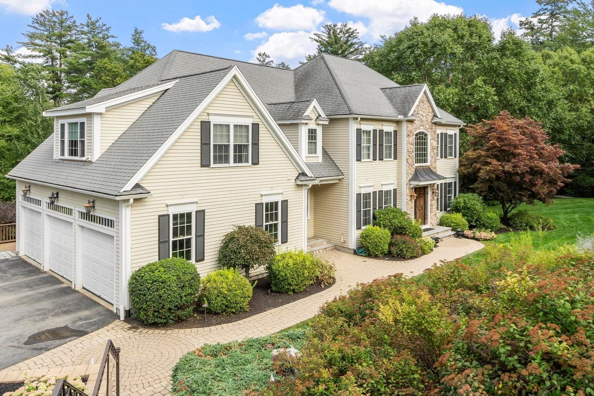 35 Sandy Ridge Road, Sterling, MA Photo #3