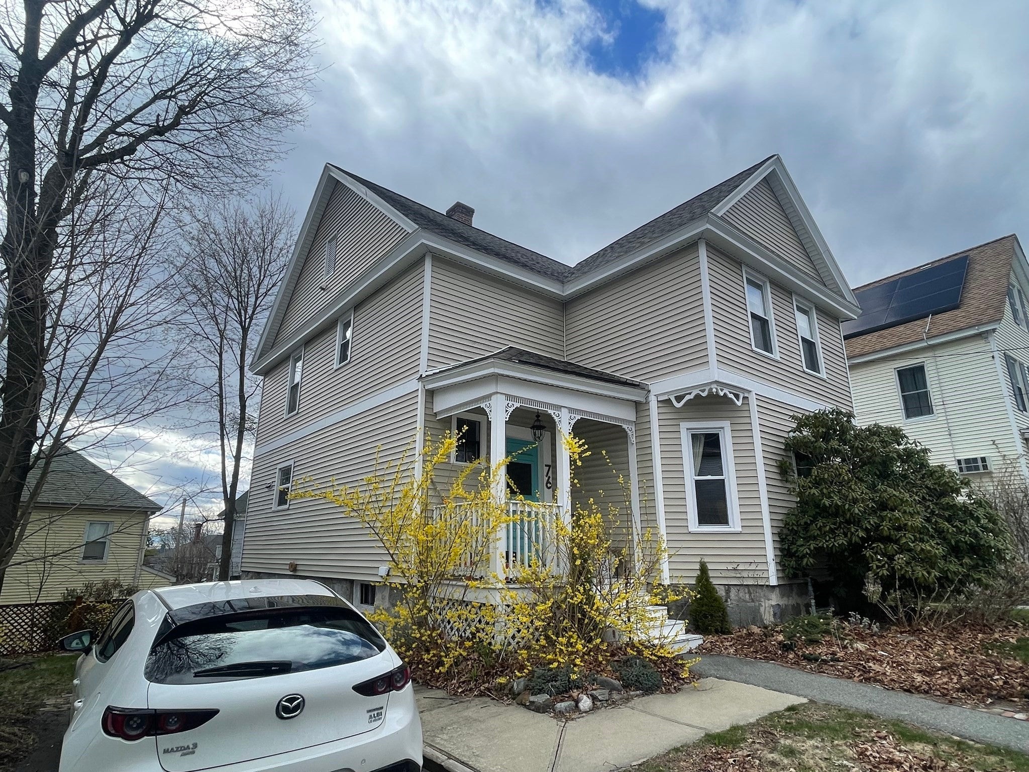 76 Beacon St, Lowell, MA Photo #2