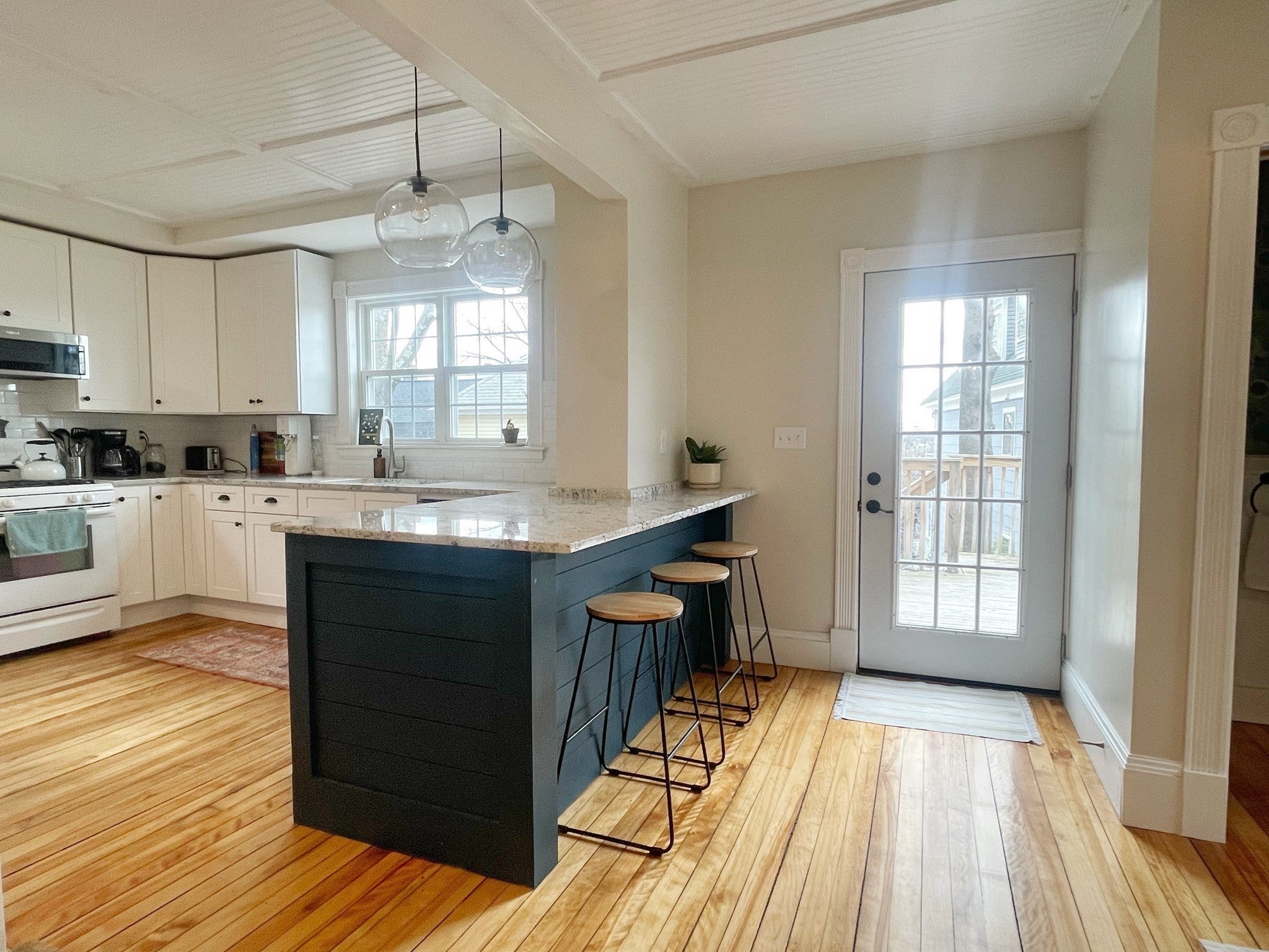 76 Beacon St, Lowell, MA Photo #18