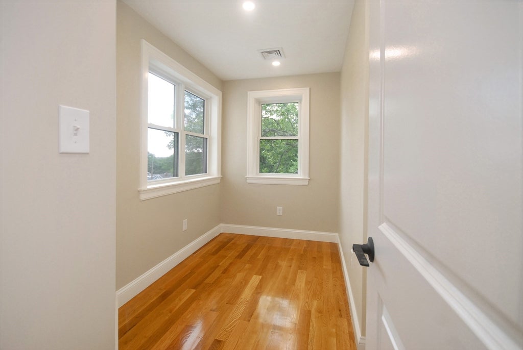 9 Ledge St, Melrose, MA, 9 Ledge St, Melrose, MA Photo #13