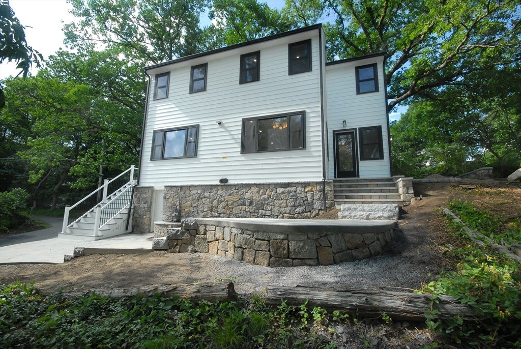 9 Ledge St, Melrose, MA, 9 Ledge St, Melrose, MA Photo #2