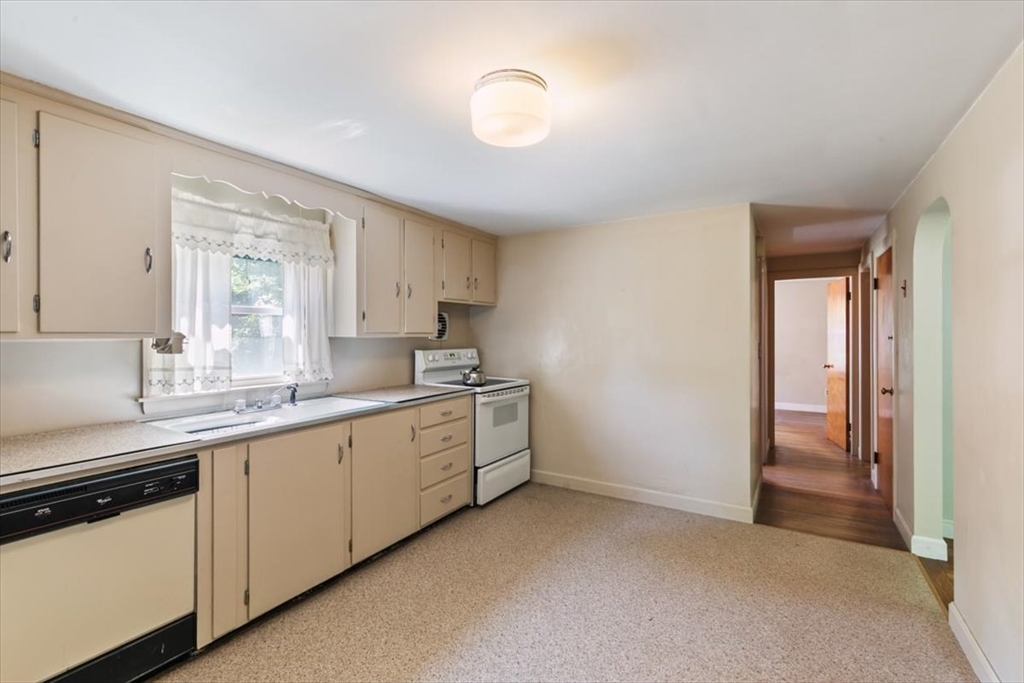 12 Standley St