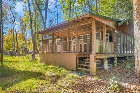 105 Norwich Lake Huntington MA 01050