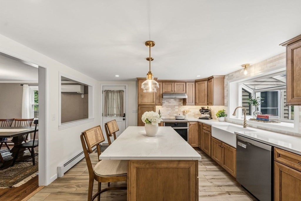 13 Edson St
