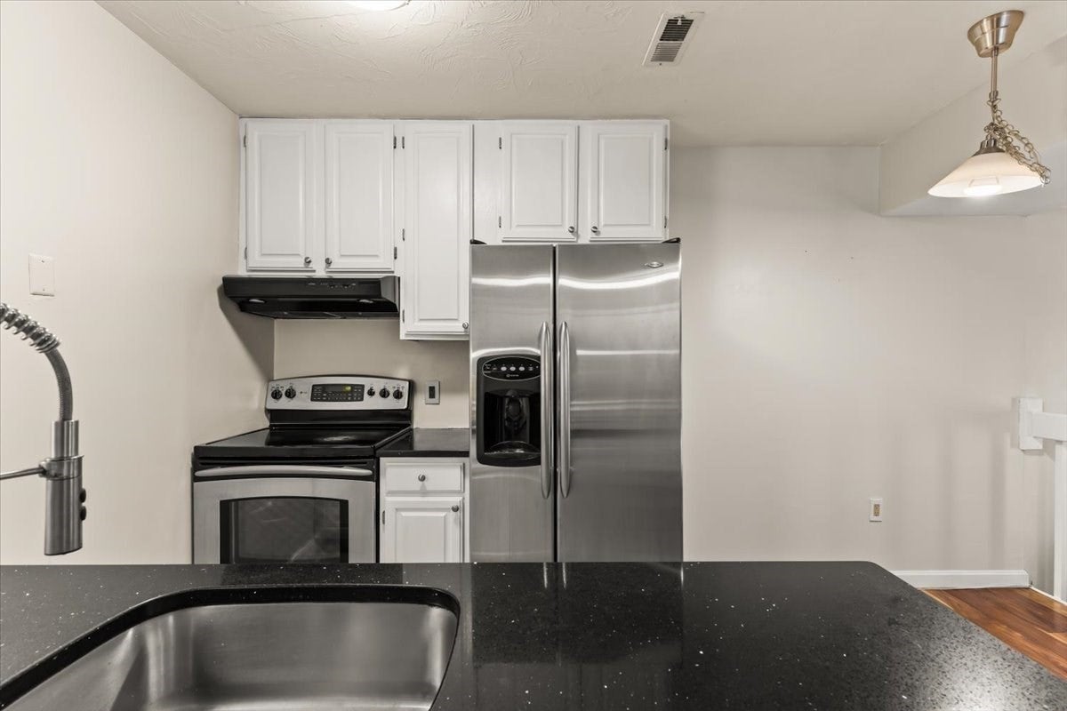 116 Tall Oaks Drive #A, Weymouth, MA, 116 Tall Oaks Drive #A, Weymouth, MA Photo #3