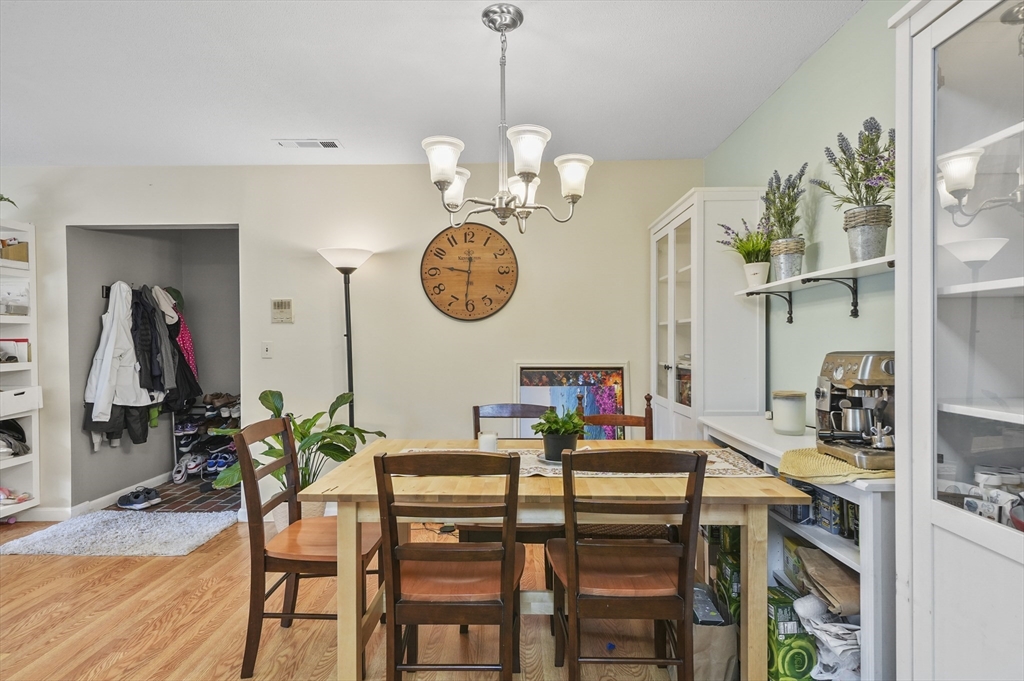 7 Thayer Pond Dr 11
