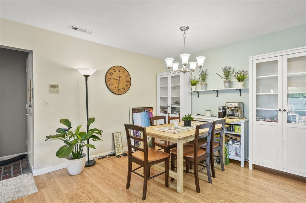 7 Thayer Pond Dr 11