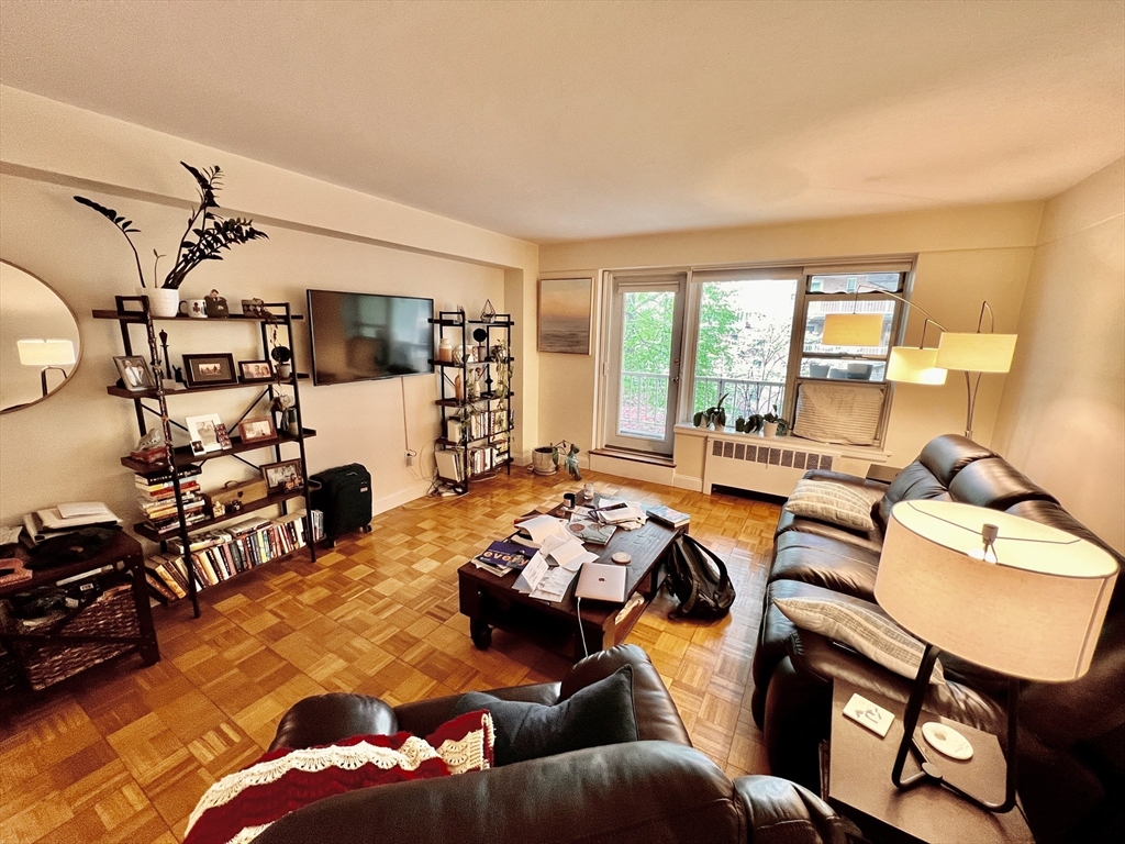 145 Pinckney St 402
