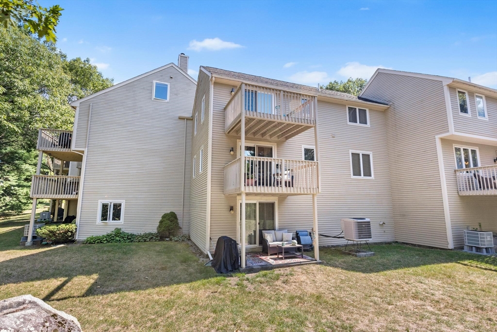 1104 Lewis O Gray Dr 1104