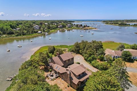 102 Nashawena St Falmouth MA 02540