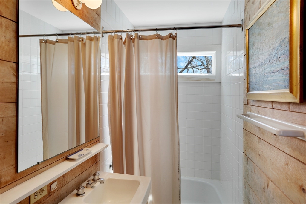 21 & 25 Fulling Mill Road, Chilmark, MA Photo #24