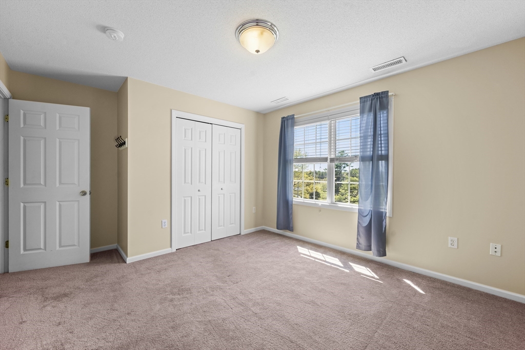1507 E Mountain Rd, Westfield, MA Photo #35