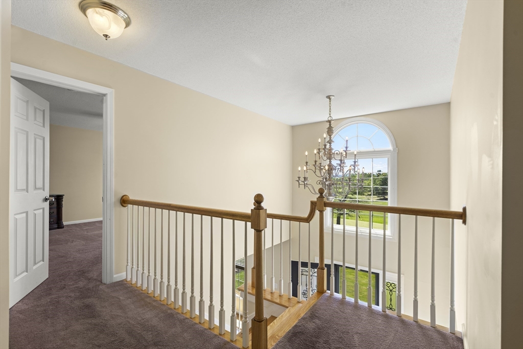 1507 E Mountain Rd, Westfield, MA Photo #15