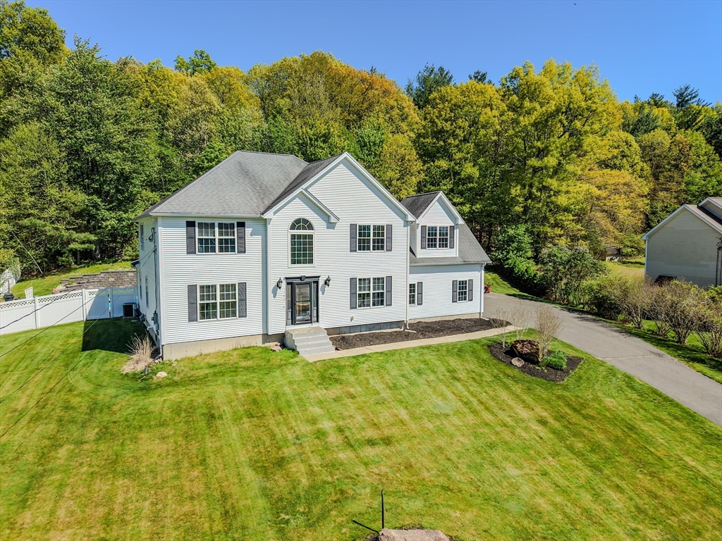 1507 E Mountain Rd, Westfield, MA Photo #2