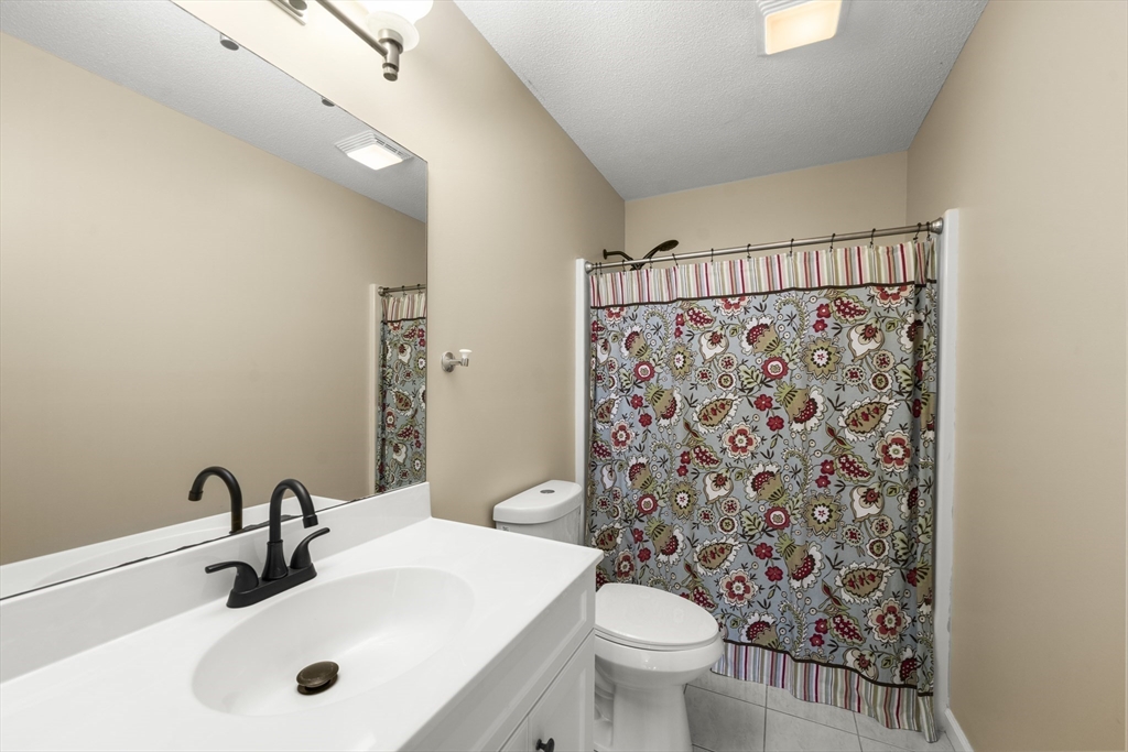 1507 E Mountain Rd, Westfield, MA Photo #20