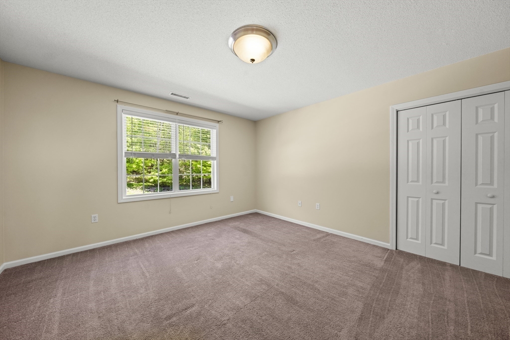 1507 E Mountain Rd, Westfield, MA Photo #26