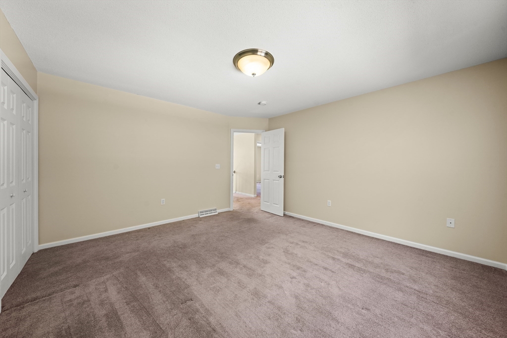 1507 E Mountain Rd, Westfield, MA Photo #28