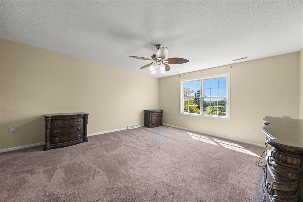 1507 E Mountain Rd, Westfield, MA Photo #23