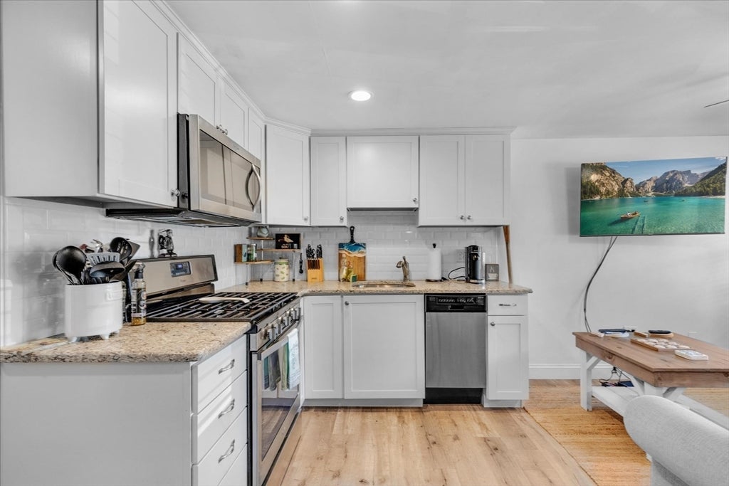 405 Lower County Rd 6A