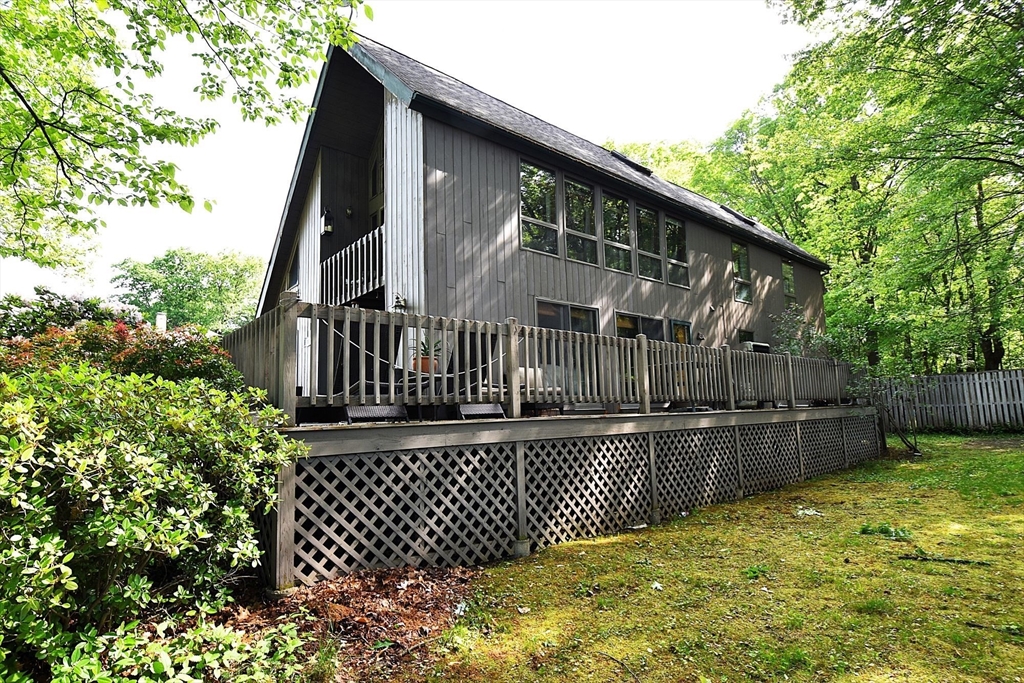 87 Norwood Ave