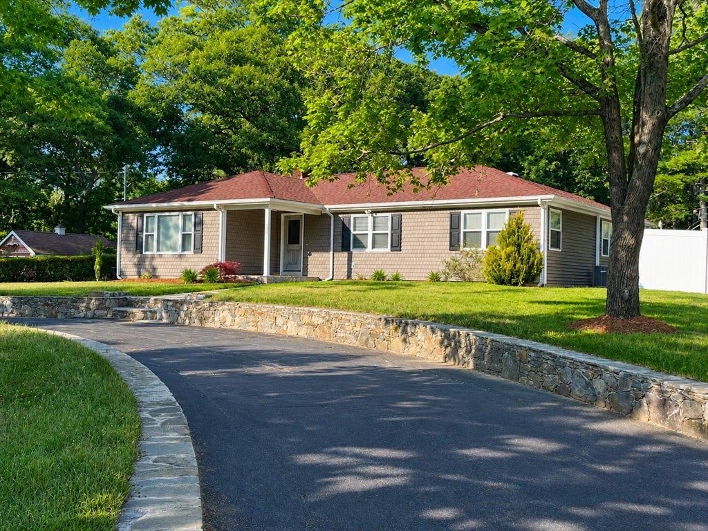 490 Arcade Ave