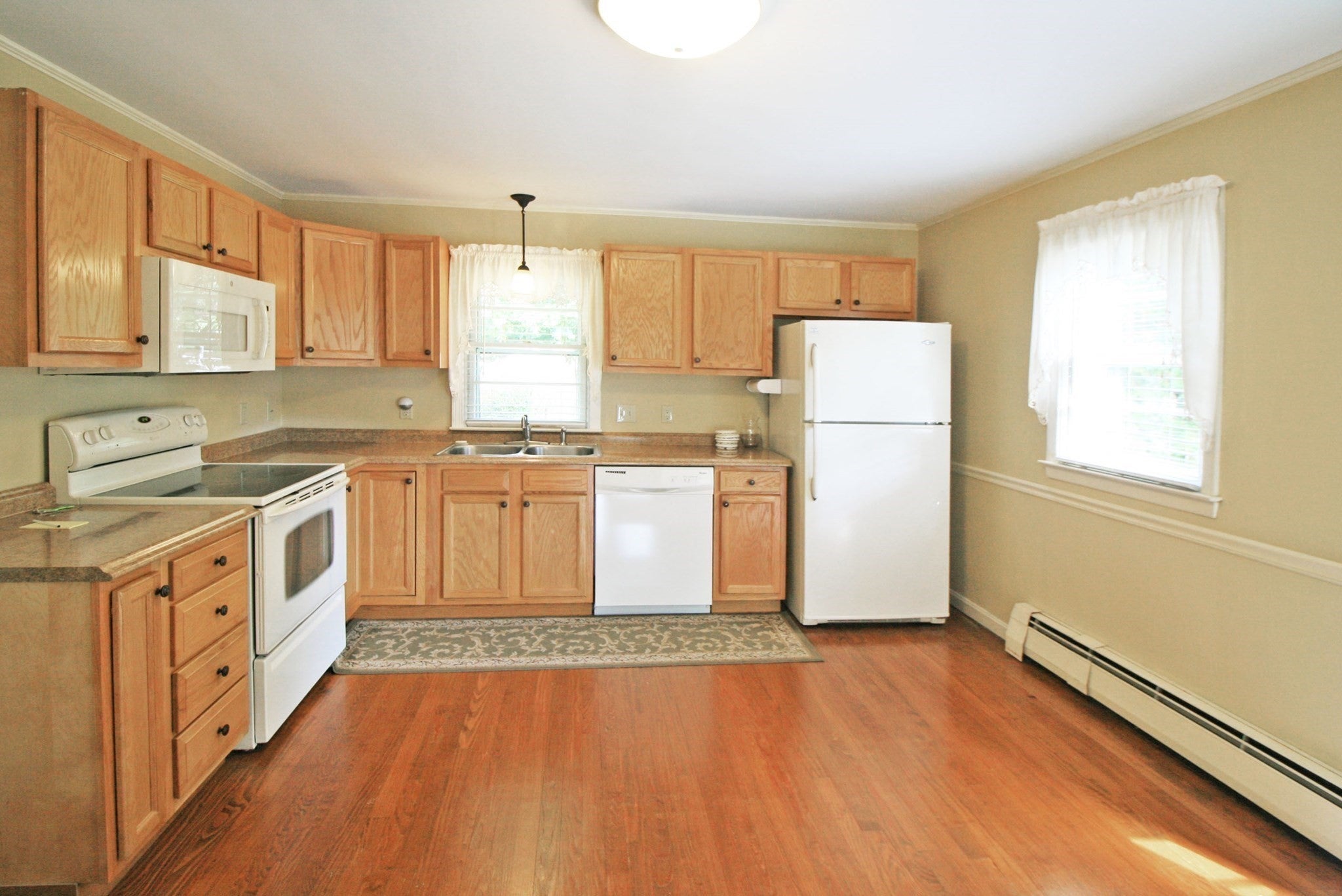 28 South Street, Easthampton, MA, 28 South Street, Easthampton, MA Photo #5
