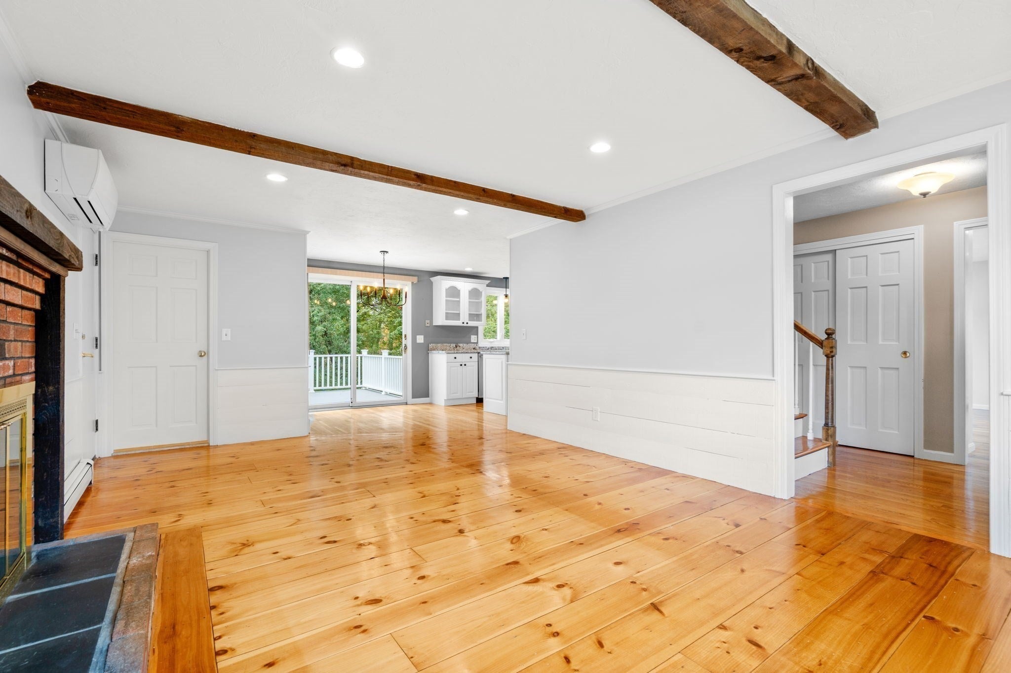 26 Waterview Drive, Medway, MA Photo #14