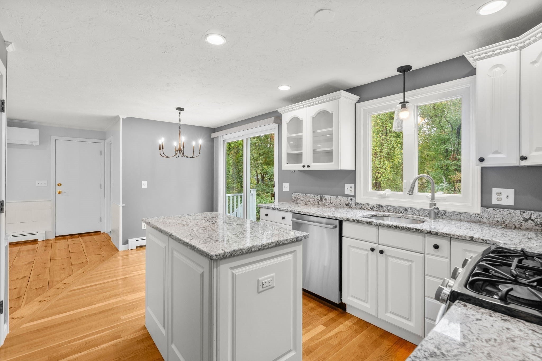 26 Waterview Drive, Medway, MA Photo #17