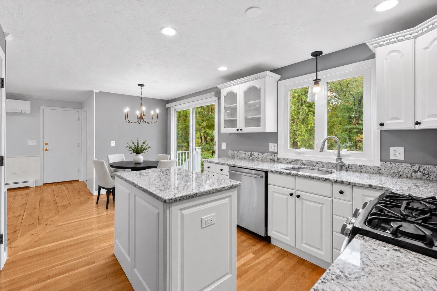 26 Waterview Drive, Medway, MA Photo #16