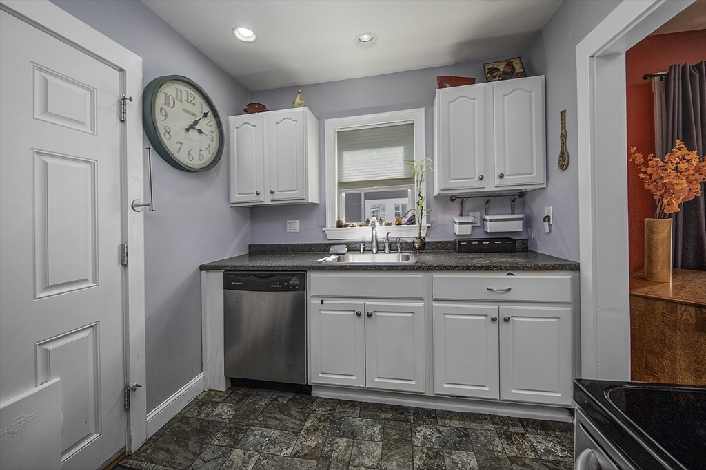 46 Winthrop Ave