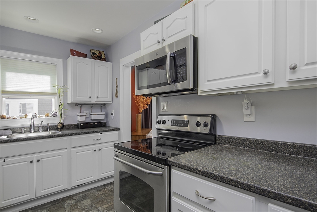 46 Winthrop Ave