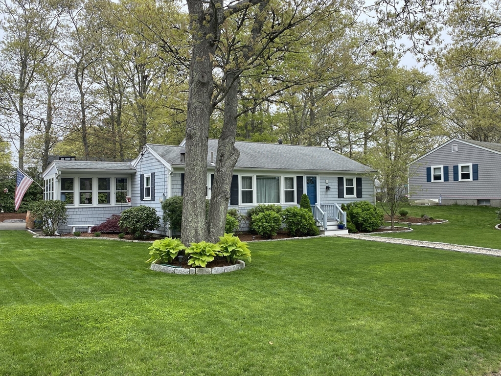 2 Naushon Rd
