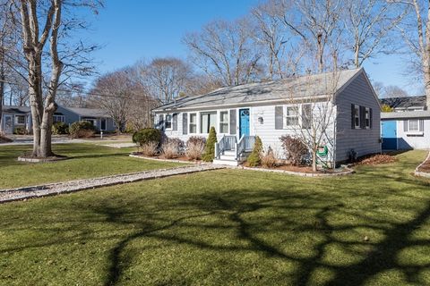 2 Naushon Rd Mashpee MA 02649