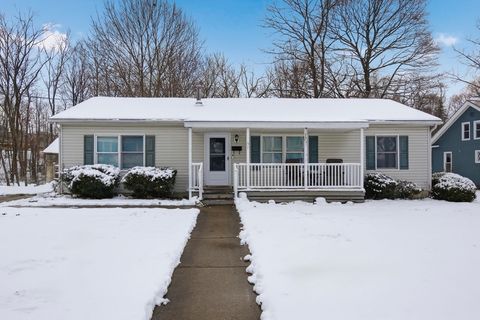 Photo of 51 Notch Rd, North Adams, MA 01247 (MLS # 73461304)