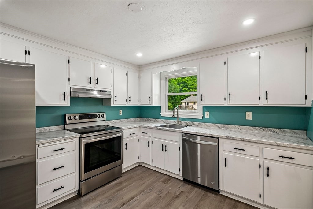 40 Scout Ln