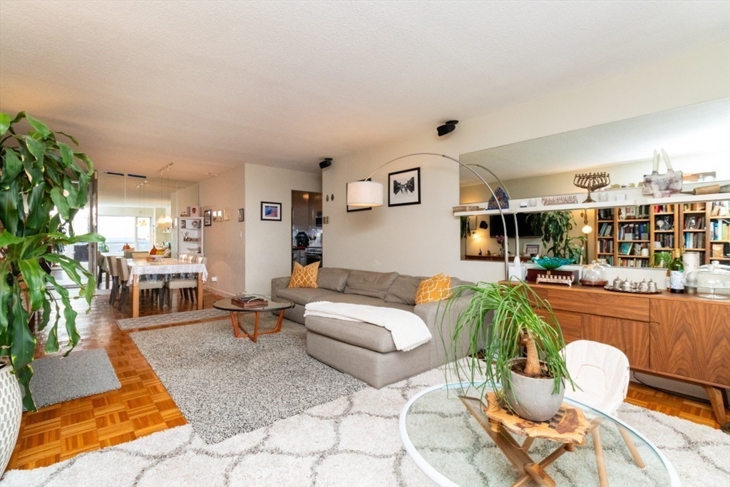 111 Perkins Street 282