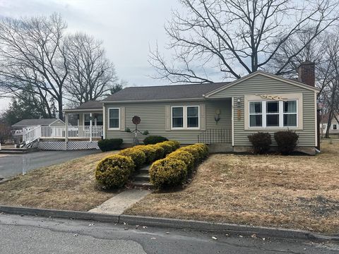 19 Marietta Ave Shrewsbury MA 01545