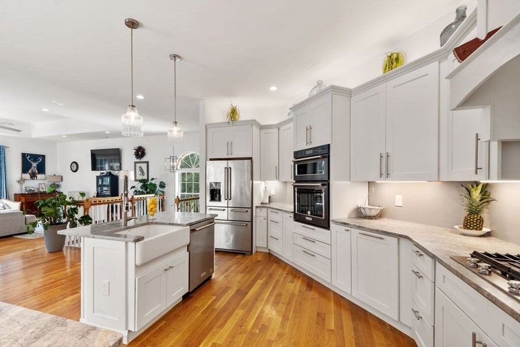 21 Sherwood Dr, Spencer, MA Photo #16