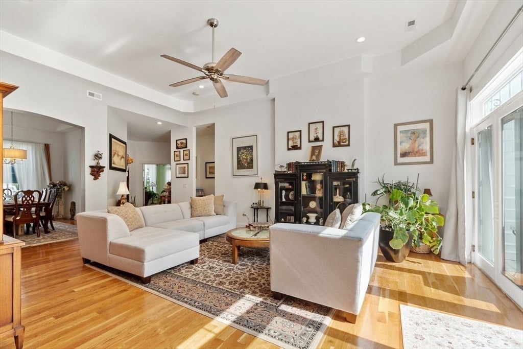 21 Sherwood Dr, Spencer, MA Photo #10