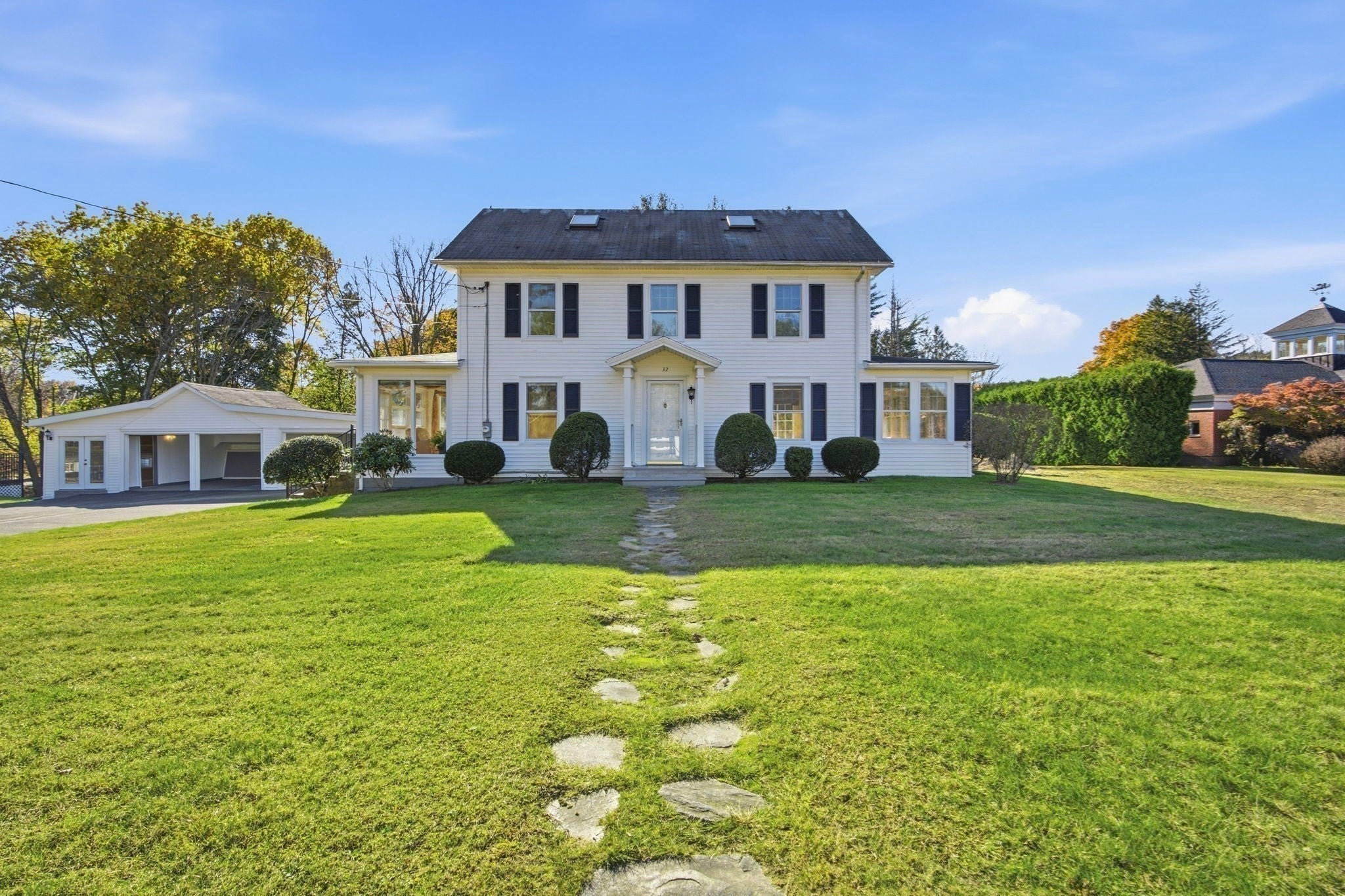 32 East St, Southampton, MA Photo #2