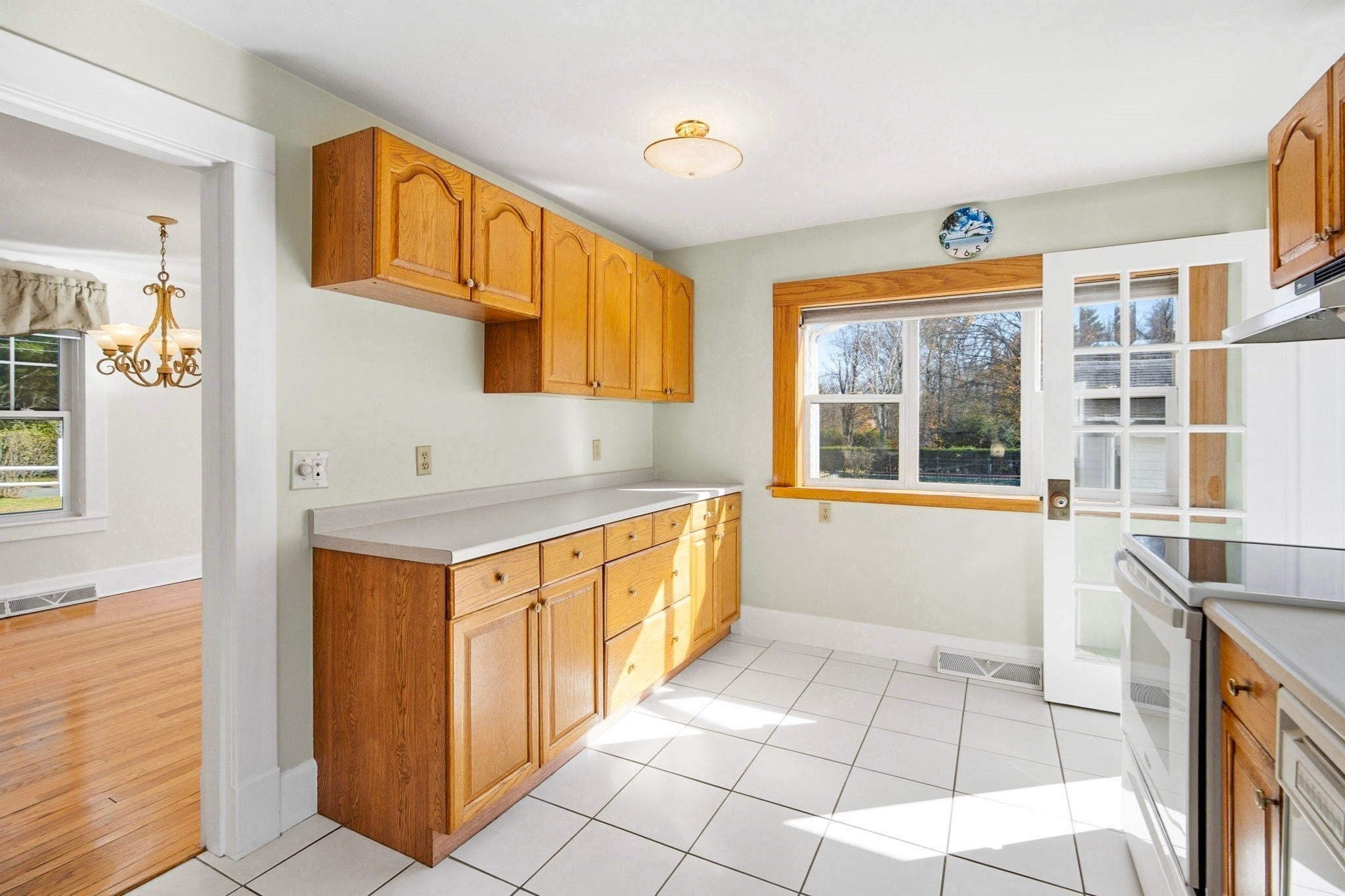 32 East St, Southampton, MA Photo #7