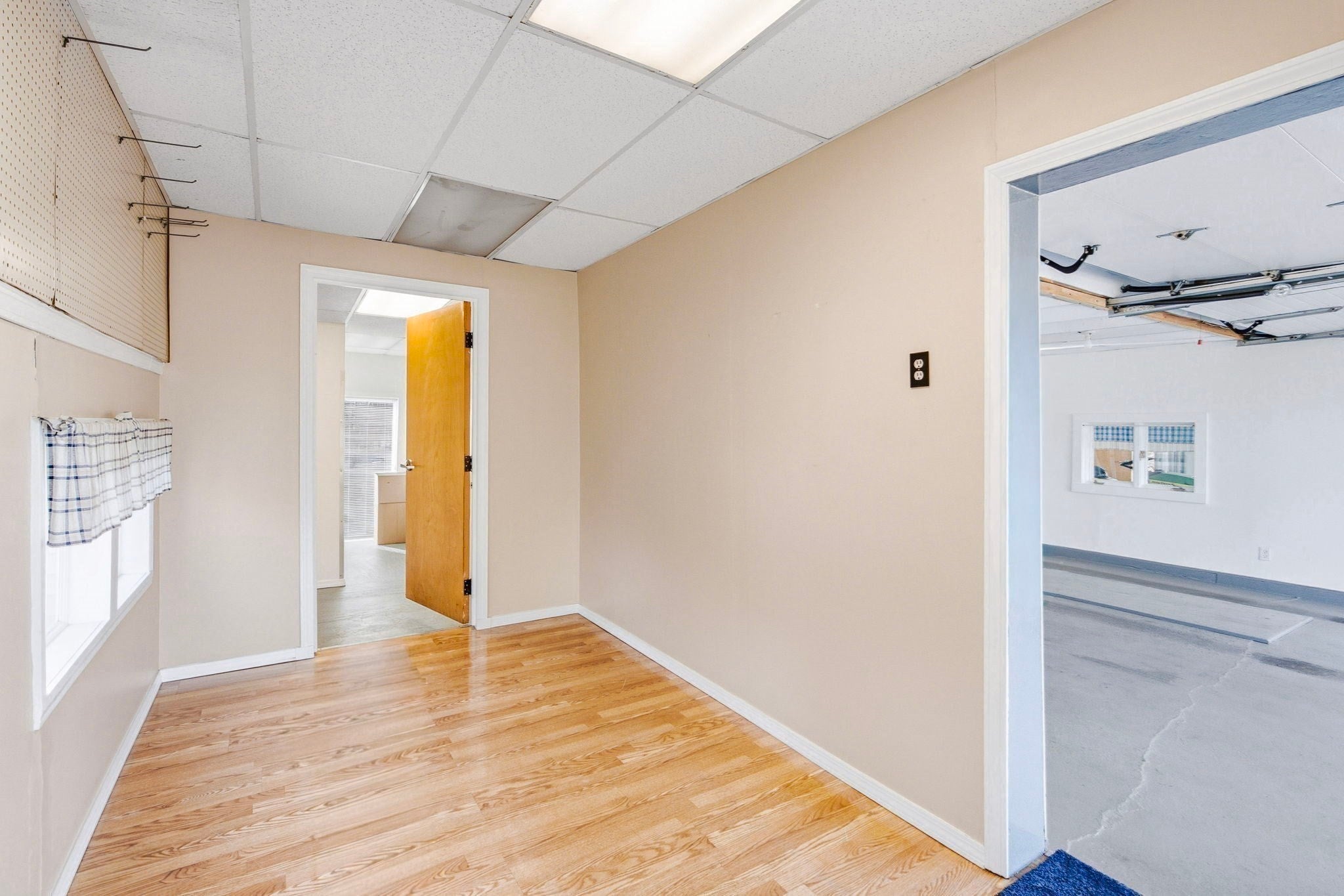 32 East St, Southampton, MA Photo #31